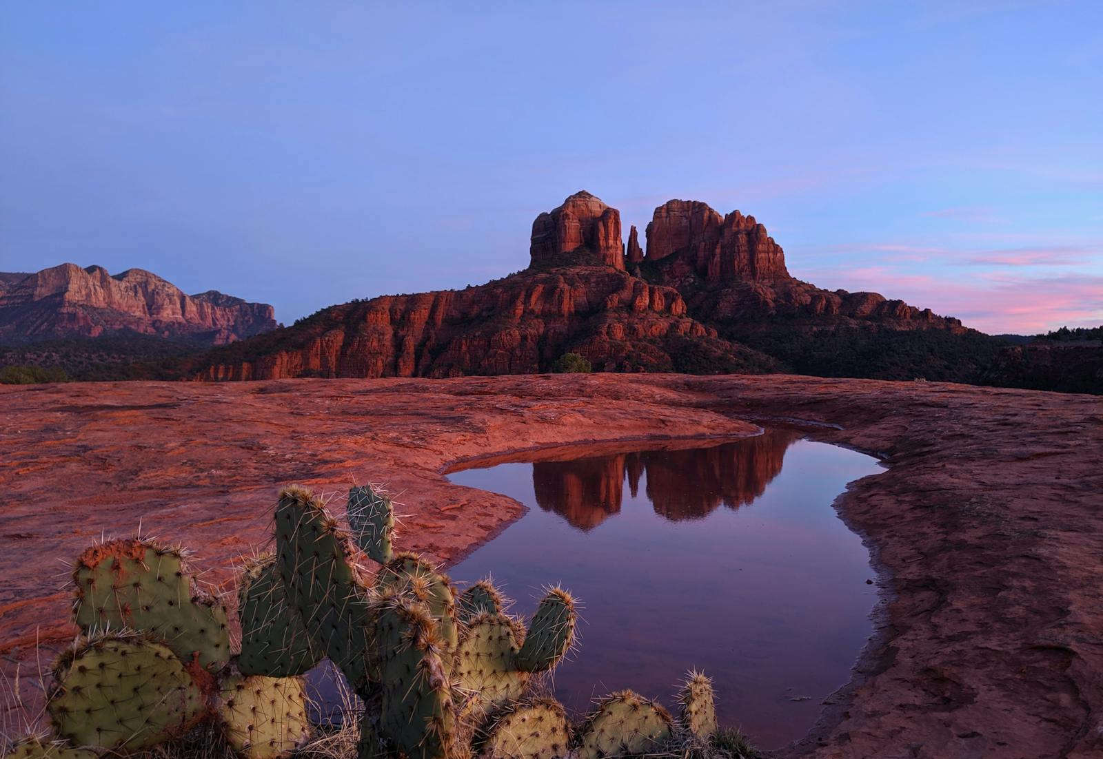 Sedona red rock formations — Cathedral Rock, Bell Rock, and the Schnebly Hill Formation sandstone landscape of Coconino National Forest