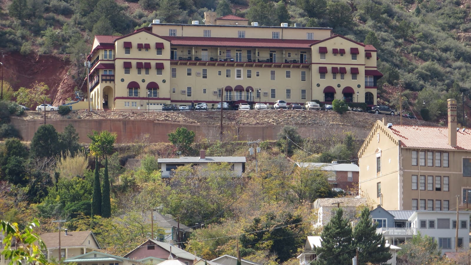 The Jerome Grand Hotel, a former 1920s hospital building perched on the hillside above town.