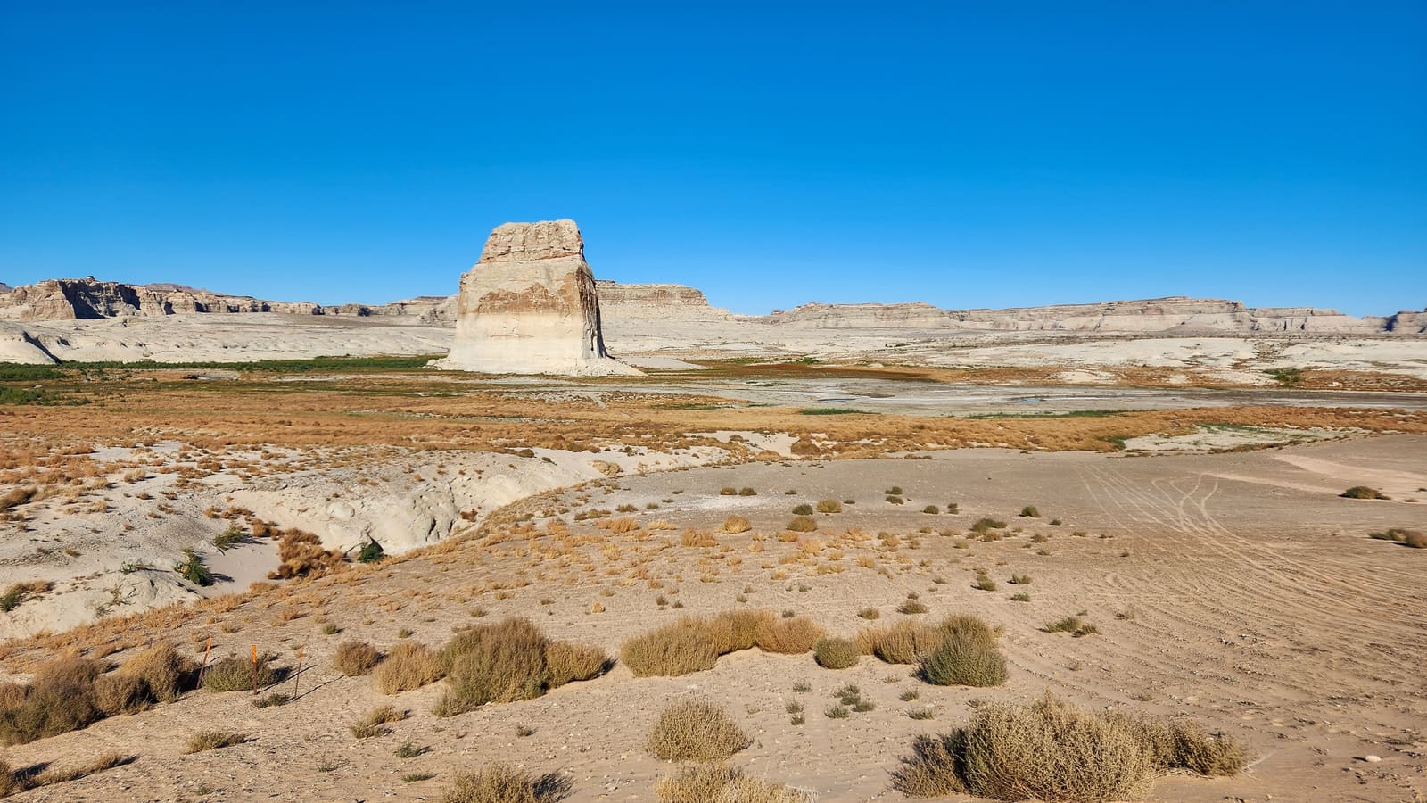 Primitive shoreline camping at Lone Rock Beach on Lake Powell