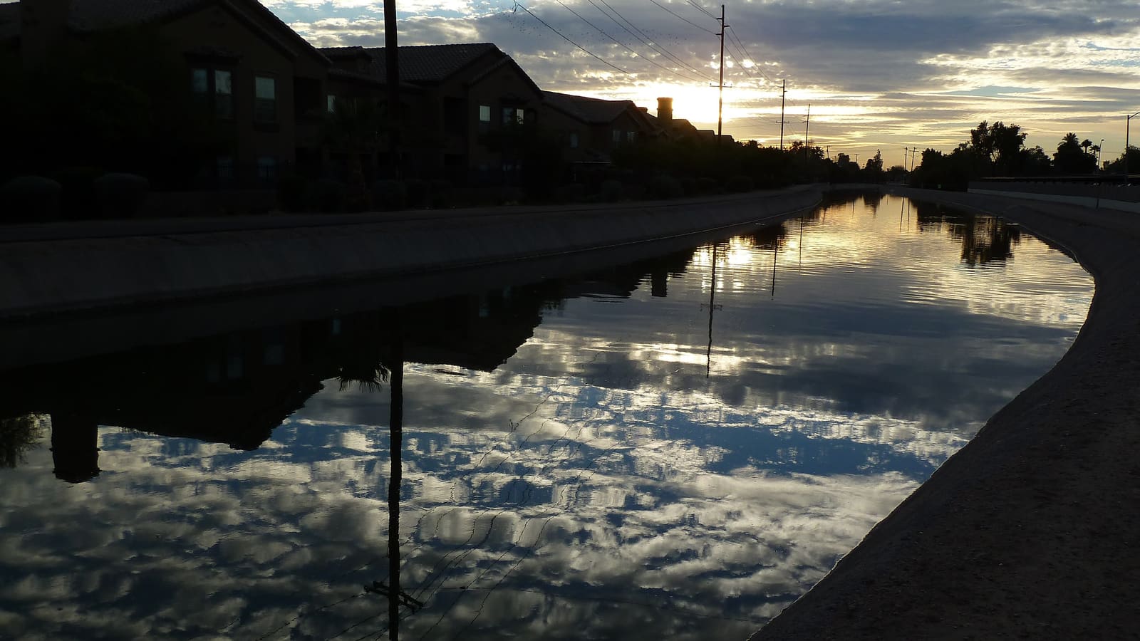 The Grand Canal path in Phoenix, Arizona