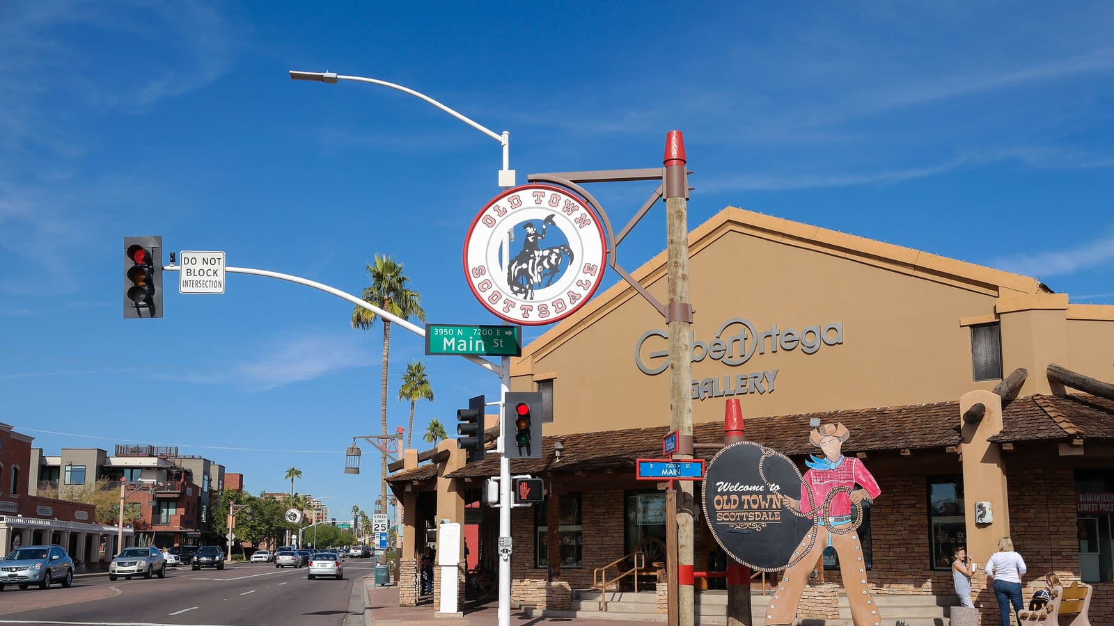 A "Welcome to Old Town Scottsdale" sign at Main Street, in the district where the Saturday farmers market operates