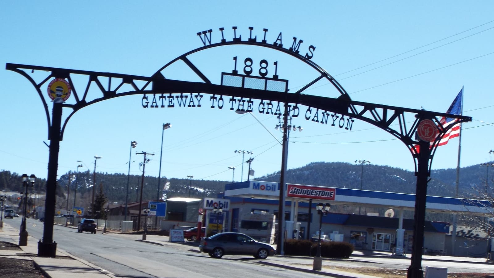 The "Williams -- Gateway to the Grand Canyon" entrance arch over the road into Williams, Arizona